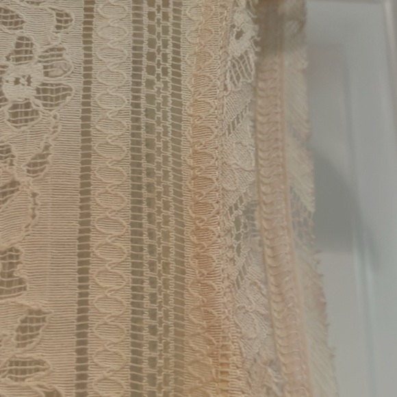 Free People Off white lace sleeveless babydoll dress. - Picture 4 of 7